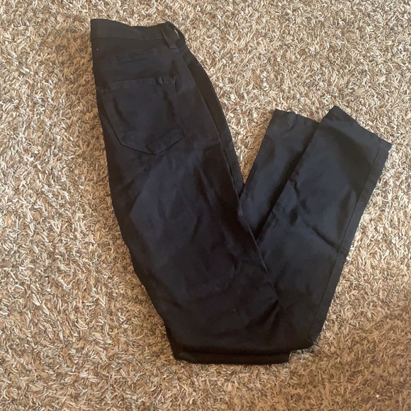 Brand new Jeans - Picture 2 of 2